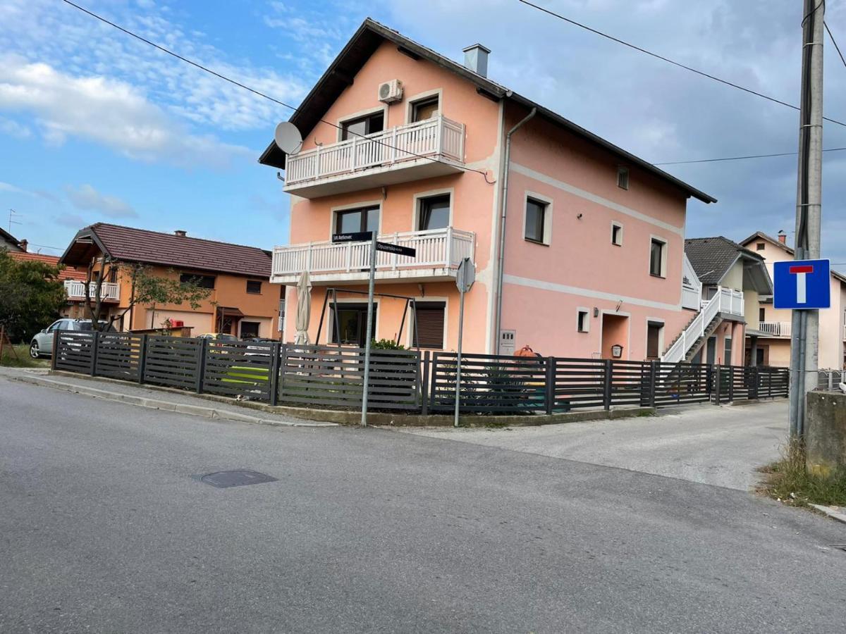 Komfort Apartman Bilivano Zagreb Buitenkant foto